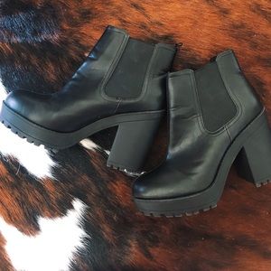 CHUNKY bootie Heels